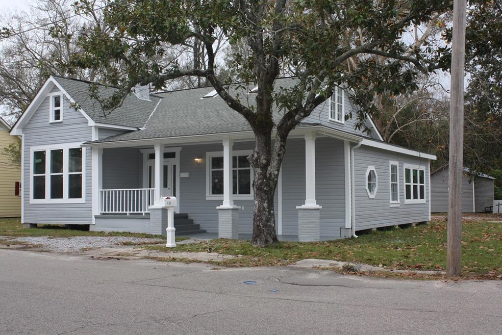 421 S Haugh Ave, Picayune, MS 39466 - photo 1