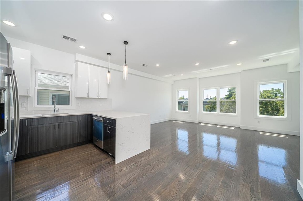 199 Garfield Ave unit 2, Jersey City, NJ 07305 - photo 1