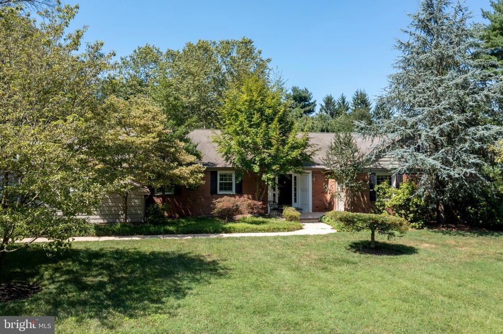 2176 Fox Creek Rd, Berwyn, PA 19312 - photo 1