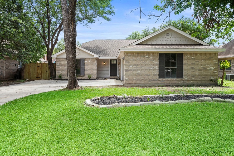 15522 Lago Villa Dr, Tomball, TX 77377 - photo 1