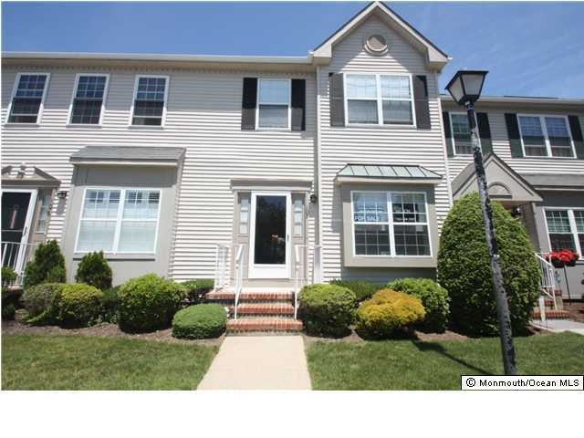 107 Richmond Ct N, Holmdel, NJ 07733 - photo 1