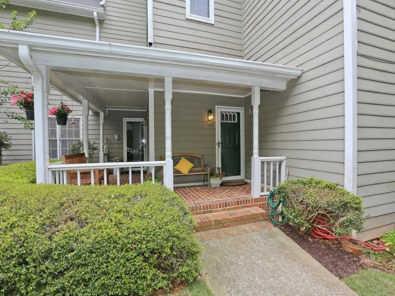 1397 Oakridge Cir unit 1397, Decatur, GA 30033 - photo 1