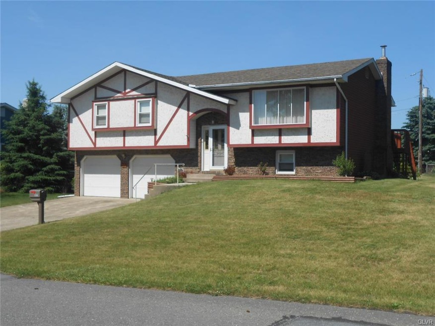 1171 Oakhurst Dr, Slatington, PA 18080 - photo 1