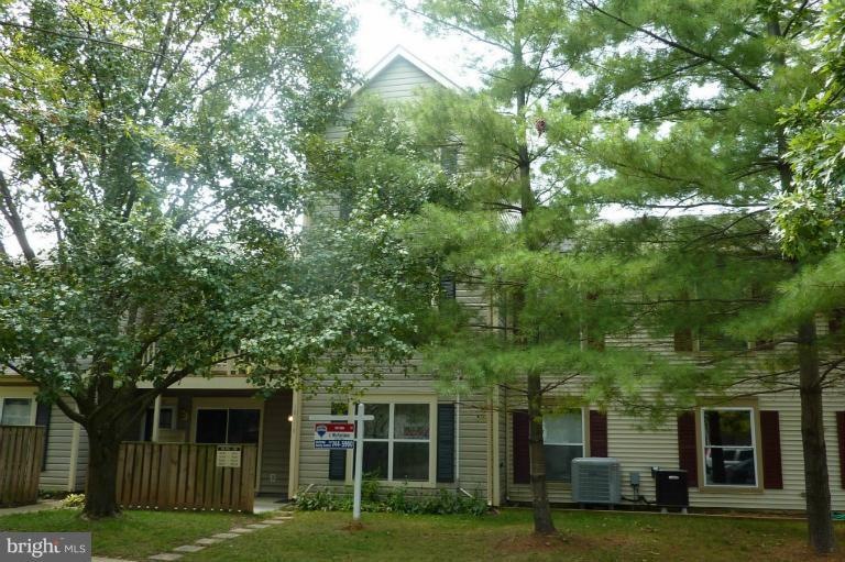 18114 Rolling Meadow Way unit 201, Olney, MD 20832 - photo 1