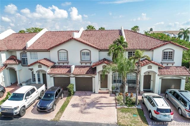 11541 NW 51st Ln, Doral, FL 33178 - photo 1