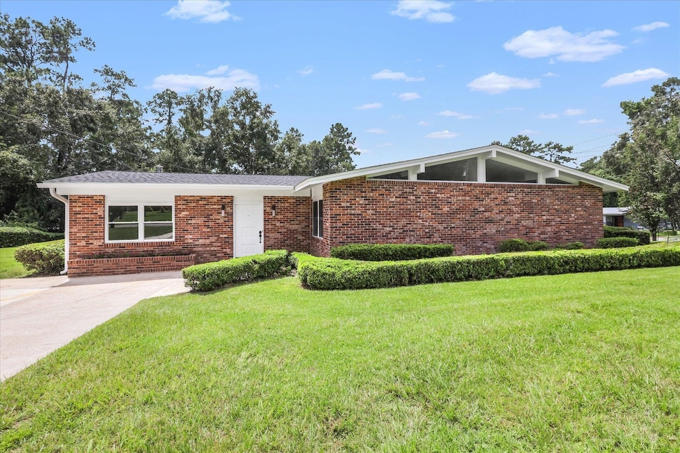 2401 Jim Lee Rd, Tallahassee, FL 32301 - photo 1