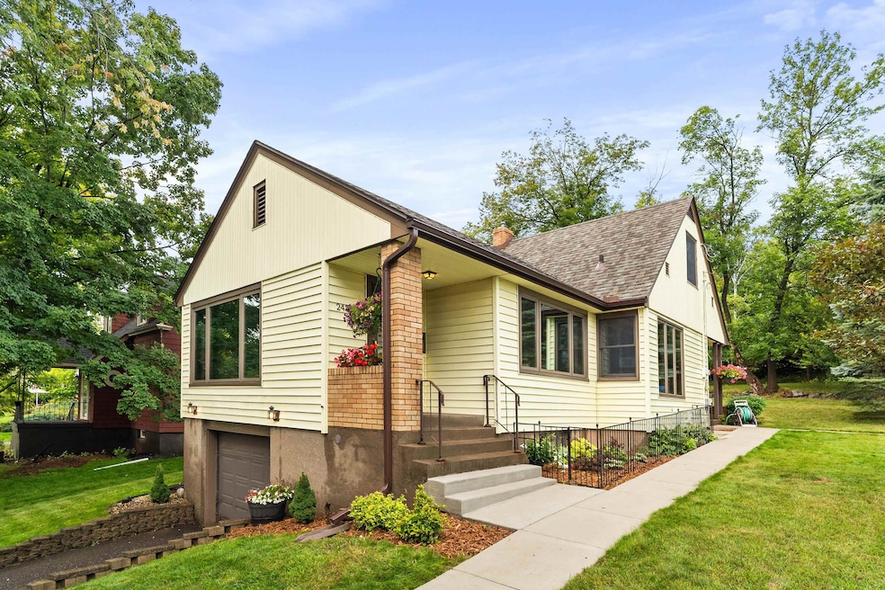 2431 Branch St, Duluth, MN 55812 - photo 1