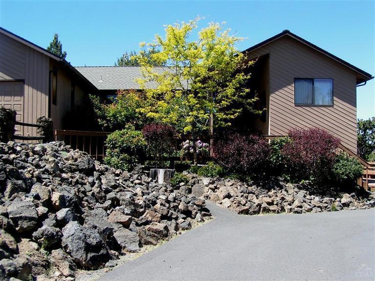 64770 Kelly Ct, Bend, OR 97701 - photo 1