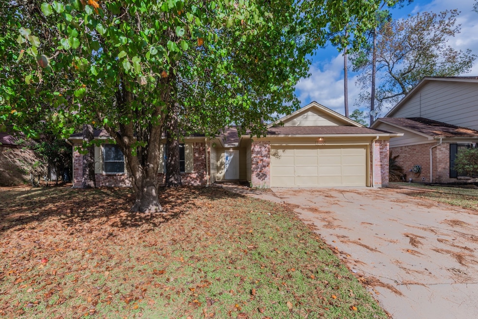 11610 Brookfalls Dr, Houston, TX 77070 - photo 1