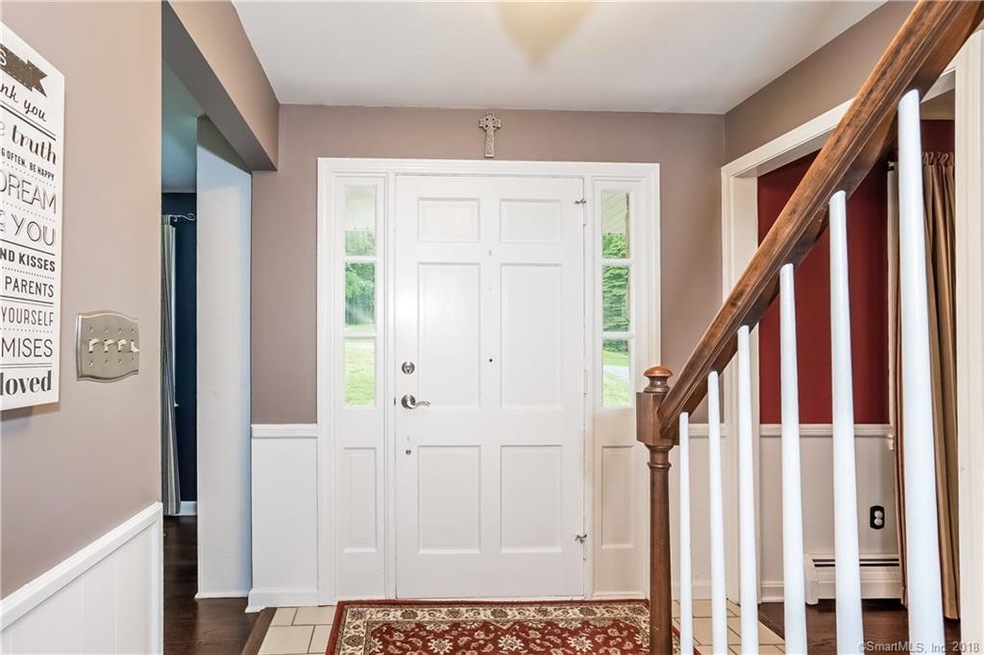 82 Knollwood Dr, Branford, CT 06405 - photo 1