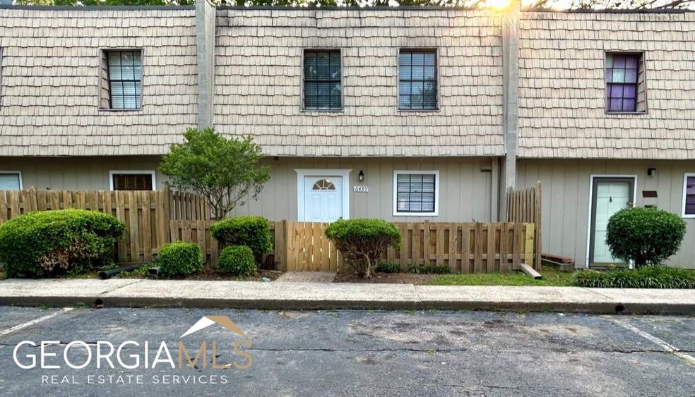 6435 Wood Cir W, Morrow, GA 30260 - photo 1