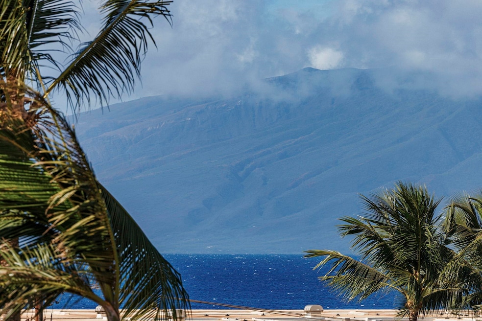 3740 Lower Honoapiilani Rd unit C205, Lahaina, HI 96761 - photo 1