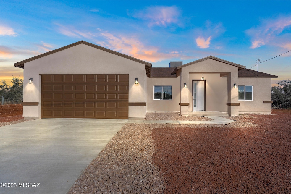 1196 Ines Ct, Rio Rico, AZ 85648 - photo 1