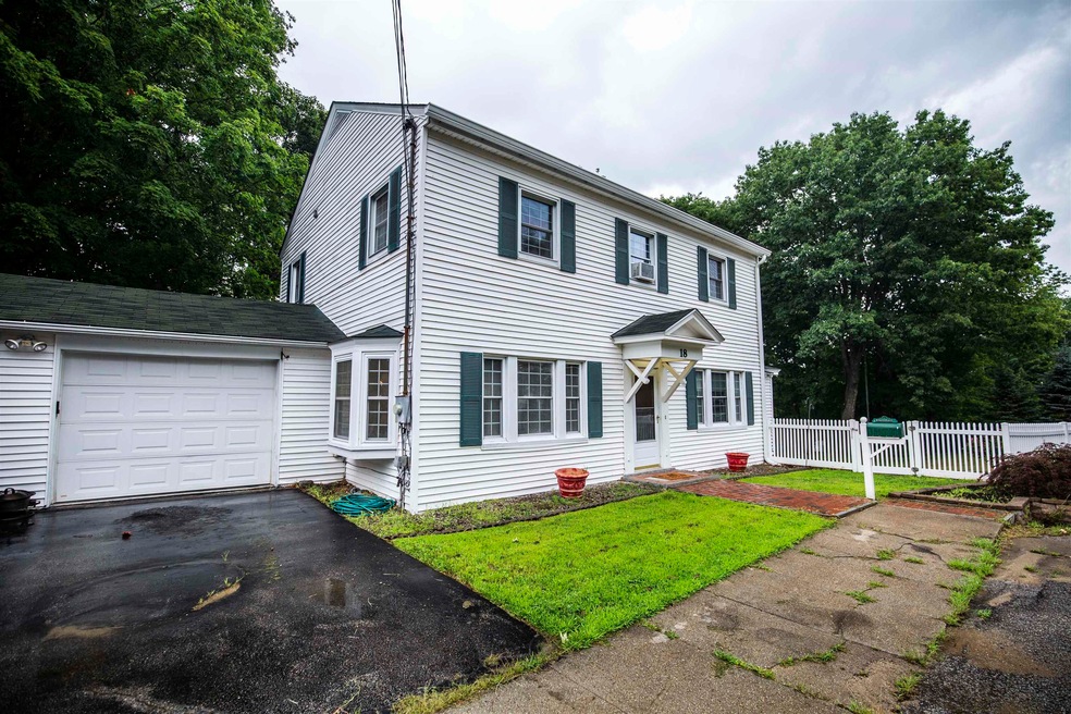 18 Bartlett St, Allenstown, NH 03275 - photo 1