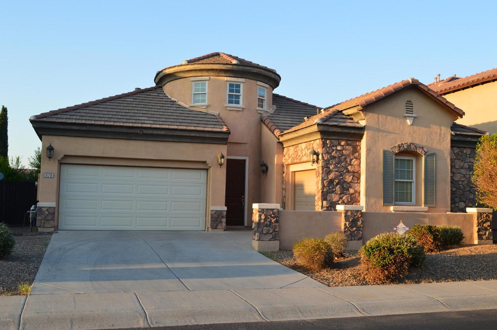 870 E Canyon Way, Chandler, AZ 85249 - photo 1