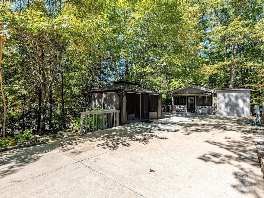 31 Boulder Dr unit 2, Lake Toxaway, NC 28747 - photo 1