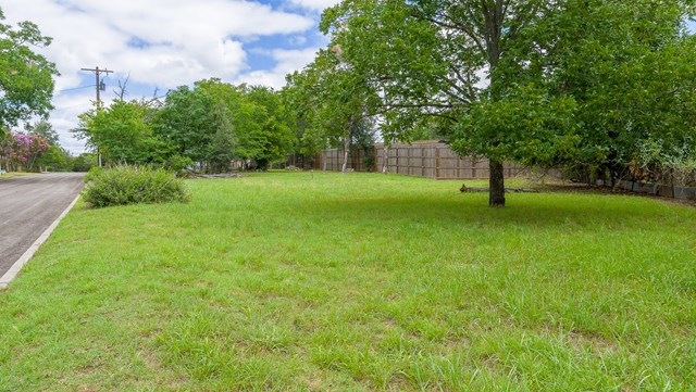 511 Bluebird St unit 2, Fredericksburg, TX 78624 - photo 1