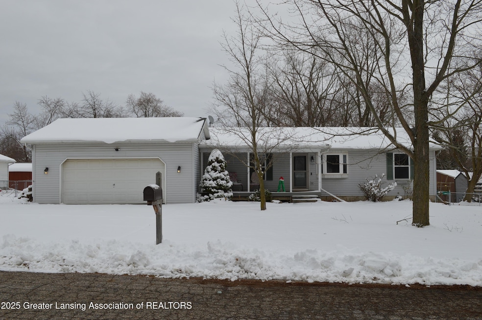 103 Thornway St, Potterville, MI 48876 - photo 1