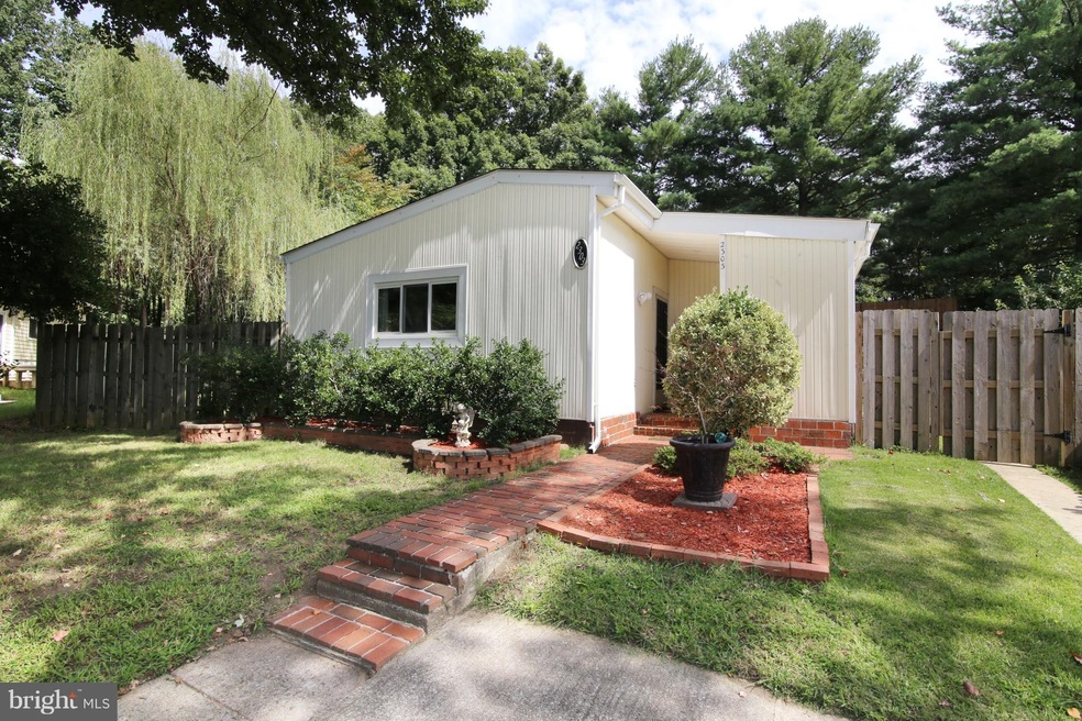 2303 Kingsbury Ln, Woodbridge, VA 22192 - photo 1