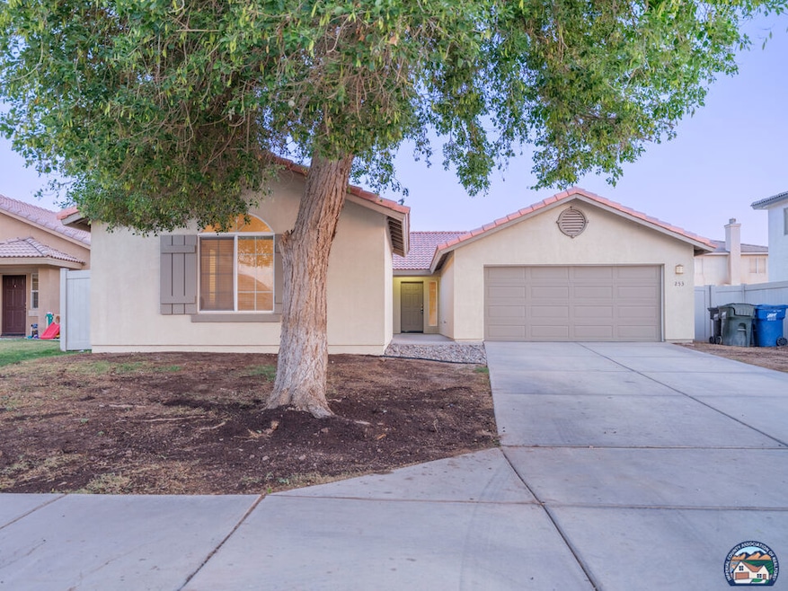 Pending $469,900 • Co-Listing Agent