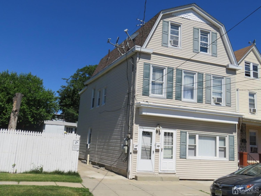 583 Johnstone St, Perth Amboy, NJ 08861 - photo 1