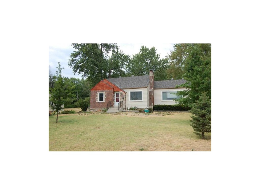10524 W 62nd St, Shawnee, KS 66203 - photo 1