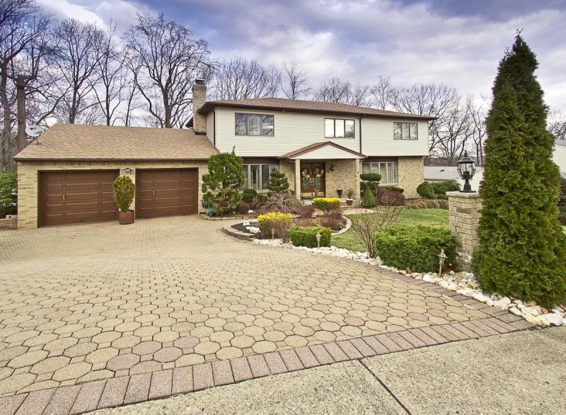 78 Howe Ave, Wayne, NJ 07470 - photo 1