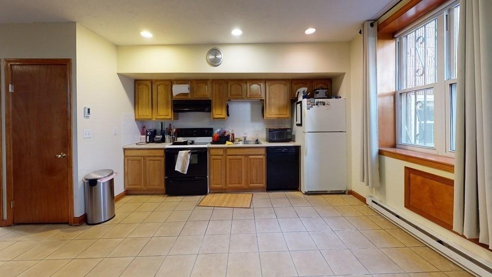 97 Hudson St unit 1, Boston, MA 02111 - photo 1