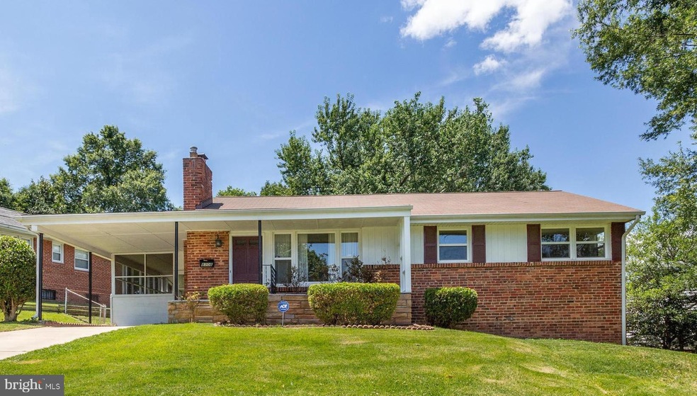 8308 Longfellow St, New Carrollton, MD 20784 - photo 1