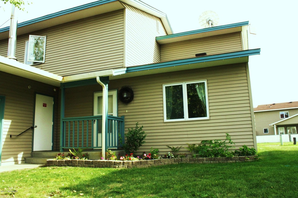 1207 Sutton Loop