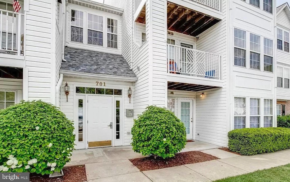 701 Harvest Run Dr unit 104, Odenton, MD 21113 - photo 1
