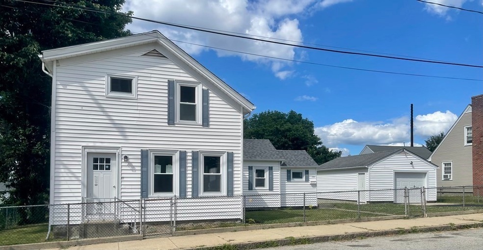 156 Globe St, Fall River, MA 02724 - photo 1