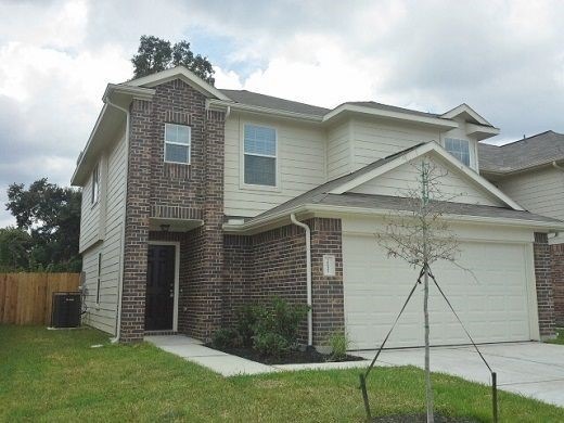 10927 Myrtle Oak St, Houston, TX 77016 - photo 1