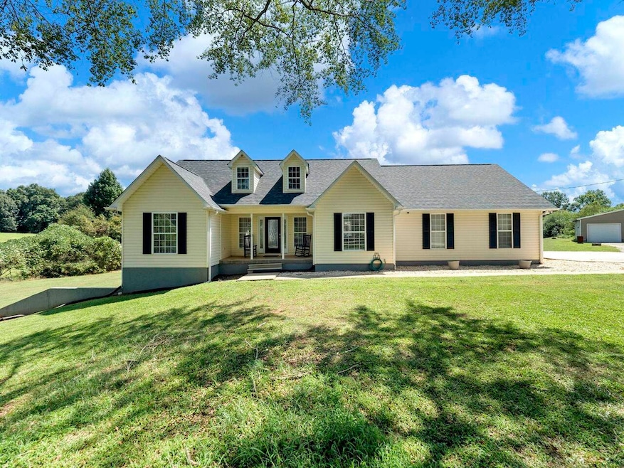 4215 Clarks Creek Rd, Martin, GA 30557 - photo 1