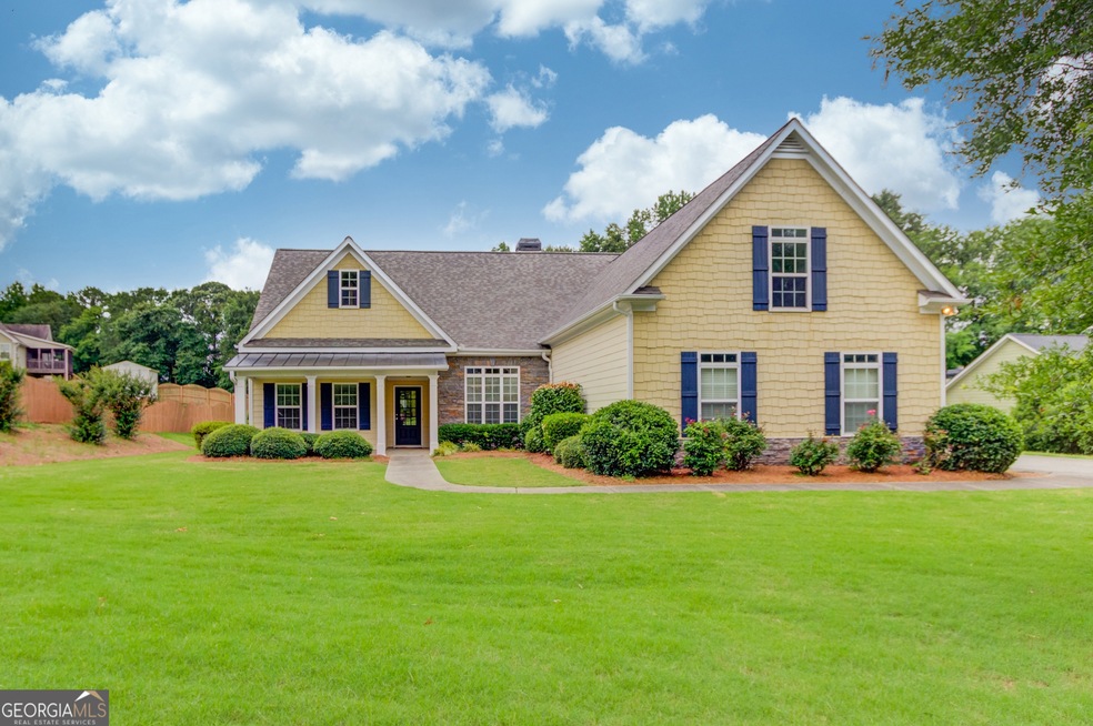 289 Downing St, Hoschton, GA 30548 - photo 1