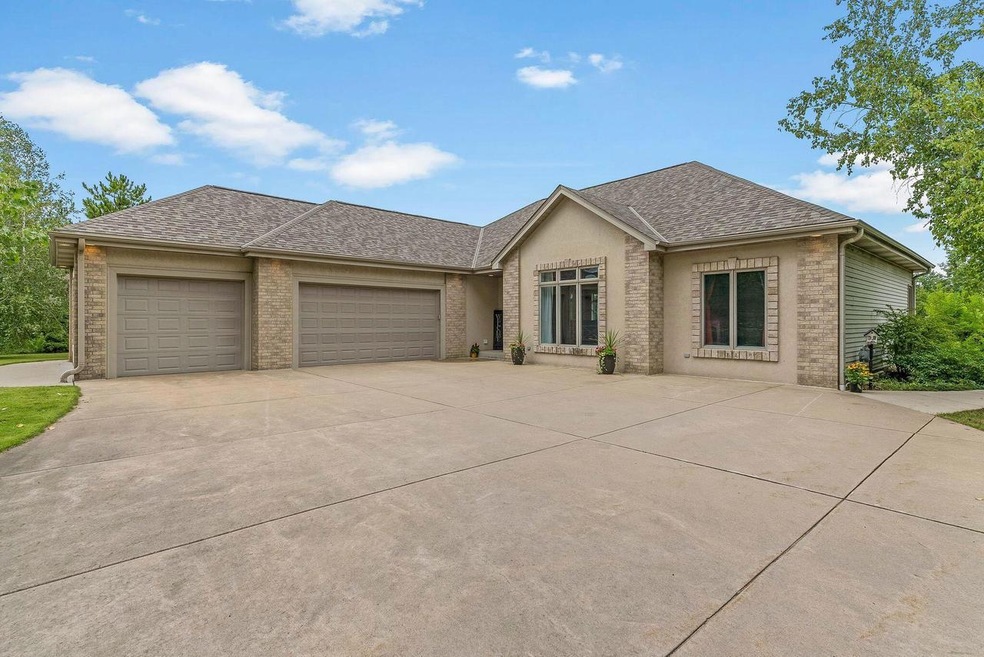 Beautiful Executive Ranch