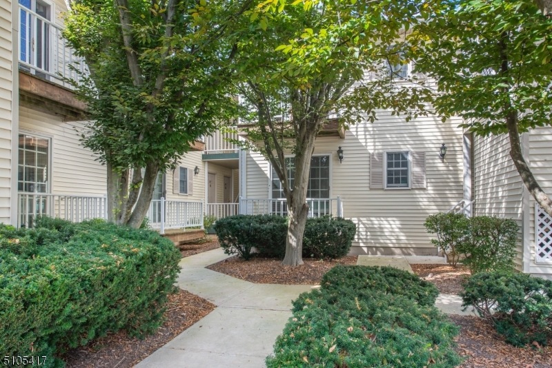 374 Potomac Dr, Basking Ridge, NJ 07920 - photo 1