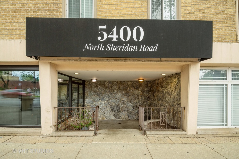 Sheridan Balmoral Apartments unit 206, Chicago, IL 60640 - photo 1