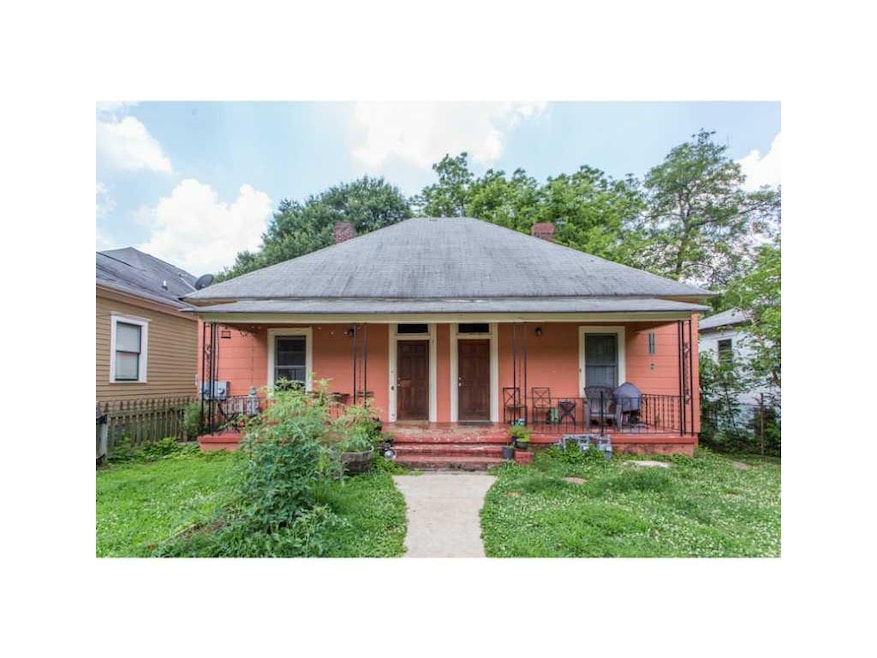 Facade/Exterior Front. Fantastic opportunity in th