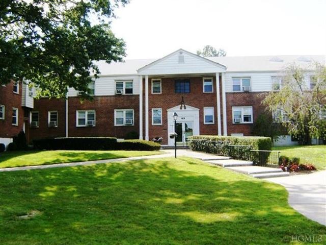 10 South Rd unit 1F, Harrison, NY 10528 - photo 1
