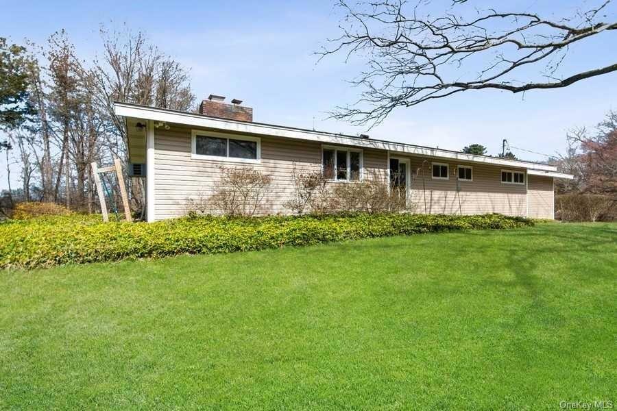 19 Croft Rd, Poughkeepsie, NY 12603 - photo 1