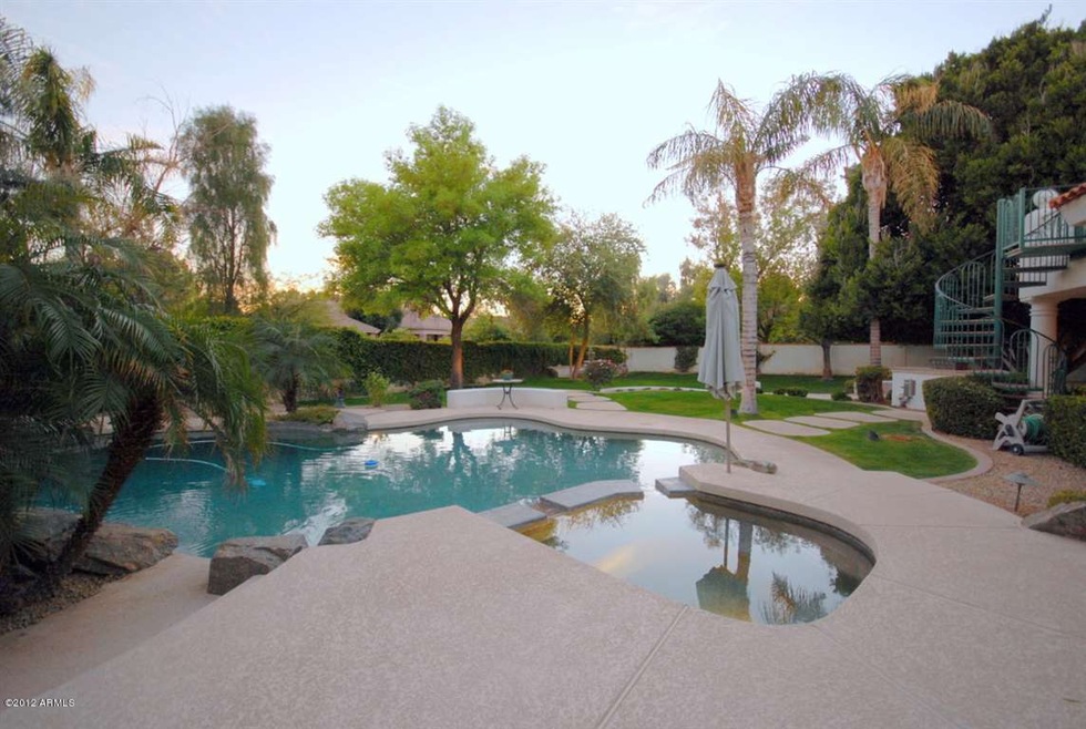 Heated Pool & Spa