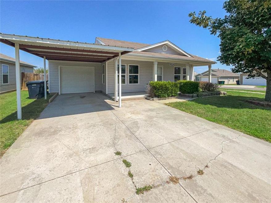 9236 Checkerbloom Dr, Oklahoma City, OK 73165 - photo 1