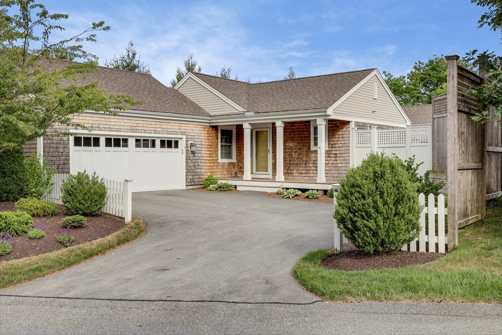 4 Red Canoe unit 4, Plymouth, MA 02360 - photo 1