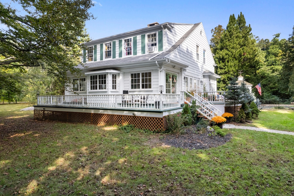 Sold $913,700 • Co-Listing Agent