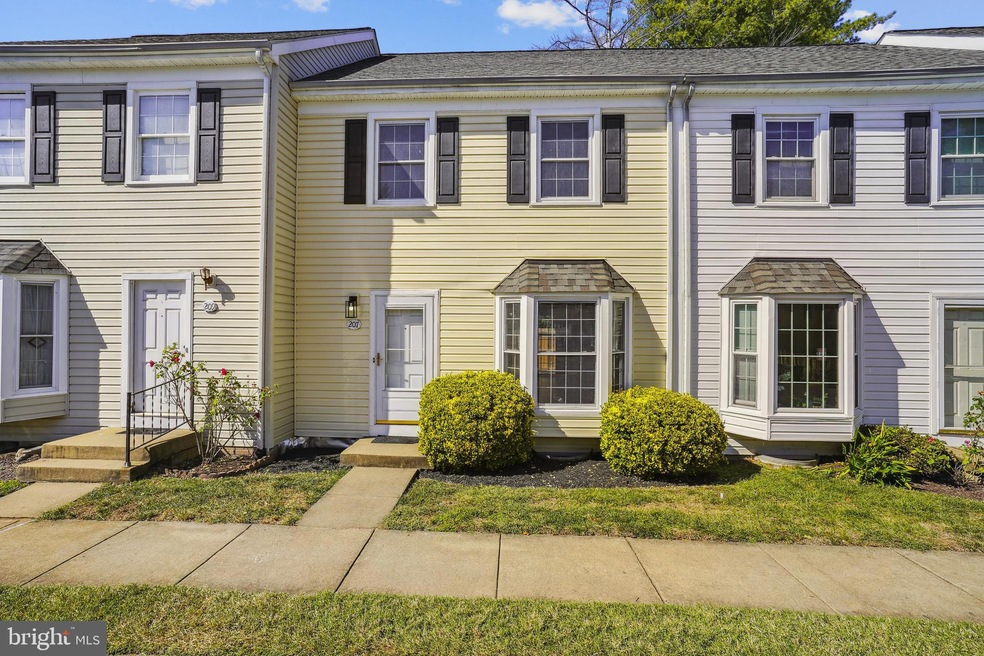 207 Madison Ct, Stafford, VA 22556 - photo 1