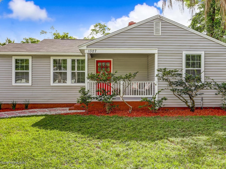 1327 Macarthur St, Jacksonville, FL 32205 - photo 1