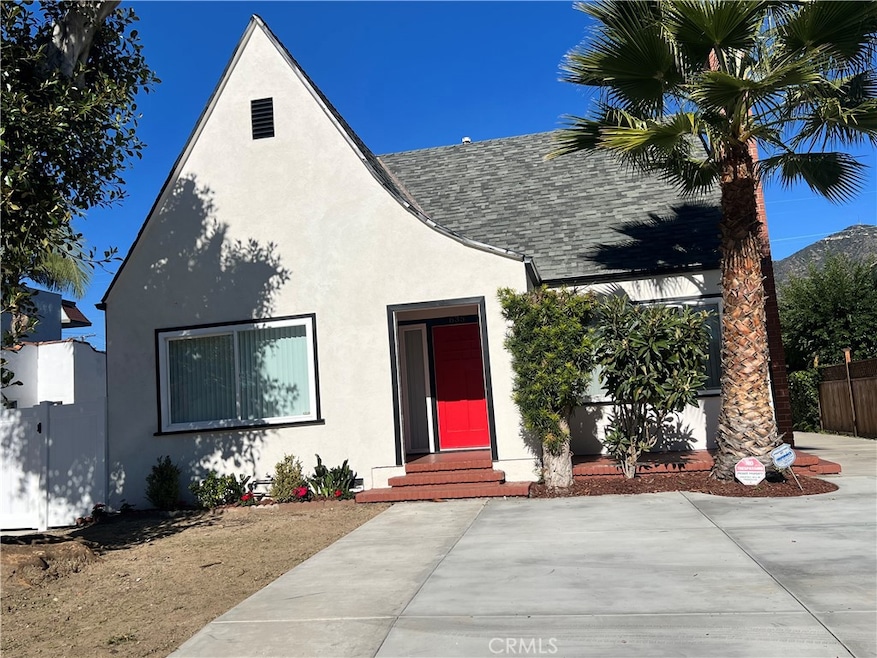 635 Palm Dr, Glendale, CA 91202 - photo 1