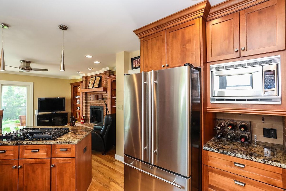 27 Richards Rd, Columbus, OH 43214 - photo 1