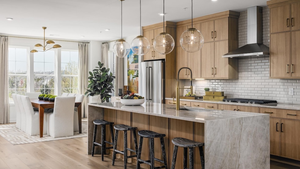 Sold $619,995